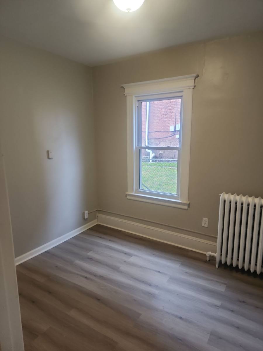 Apartment for rent at 38-40 Whitmore St, Hartford, CT 06114
