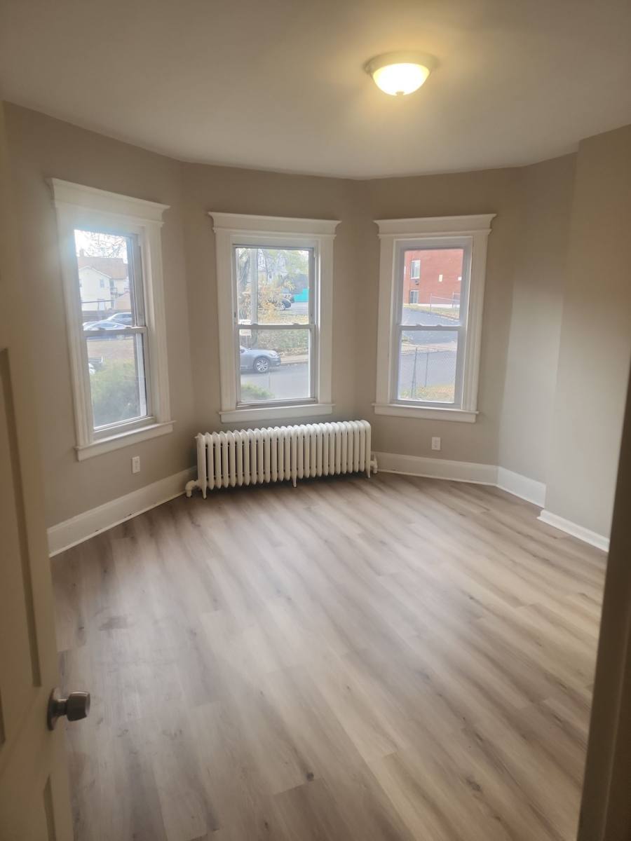 Apartment for rent at 38-40 Whitmore St, Hartford, CT 06114