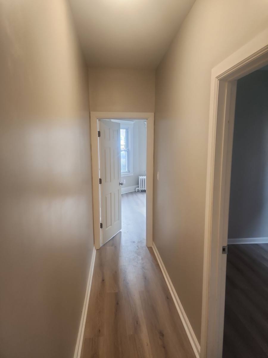 Apartment for rent at 38-40 Whitmore St, Hartford, CT 06114