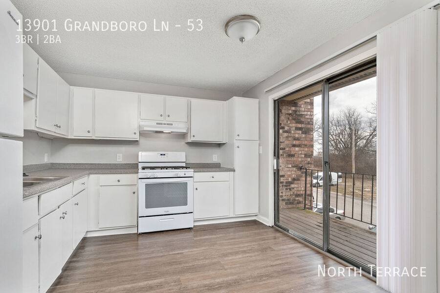 Apartment for rent at 13901 Grandboro Lane #53, Grandview, MO 64030