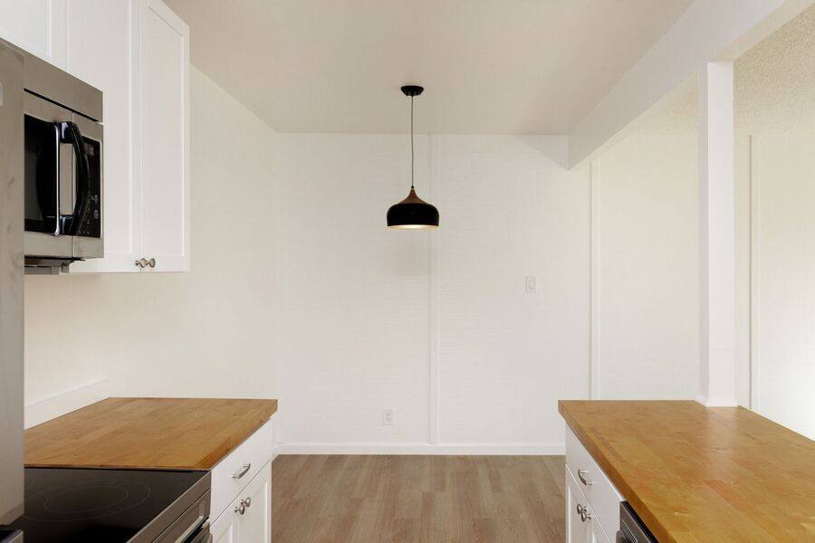 Apartment for rent at 1951 E 30th St #10, Oakland, CA 94606