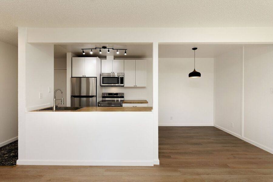 Apartment for rent at 1951 E 30th St #10, Oakland, CA 94606