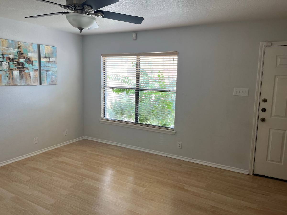 House for rent at 15 McLennan Oak, San Antonio, TX 78240