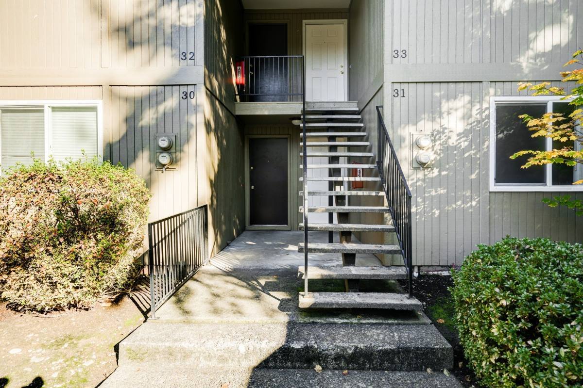 Apartment for rent at 3230 Pringle Rd SE, Salem, OR 97302