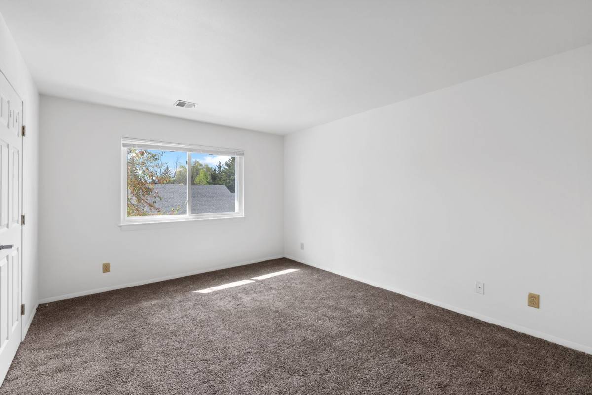 Apartment for rent at 14755 W Hidden Creek Court #14714, New Berlin, WI 53151