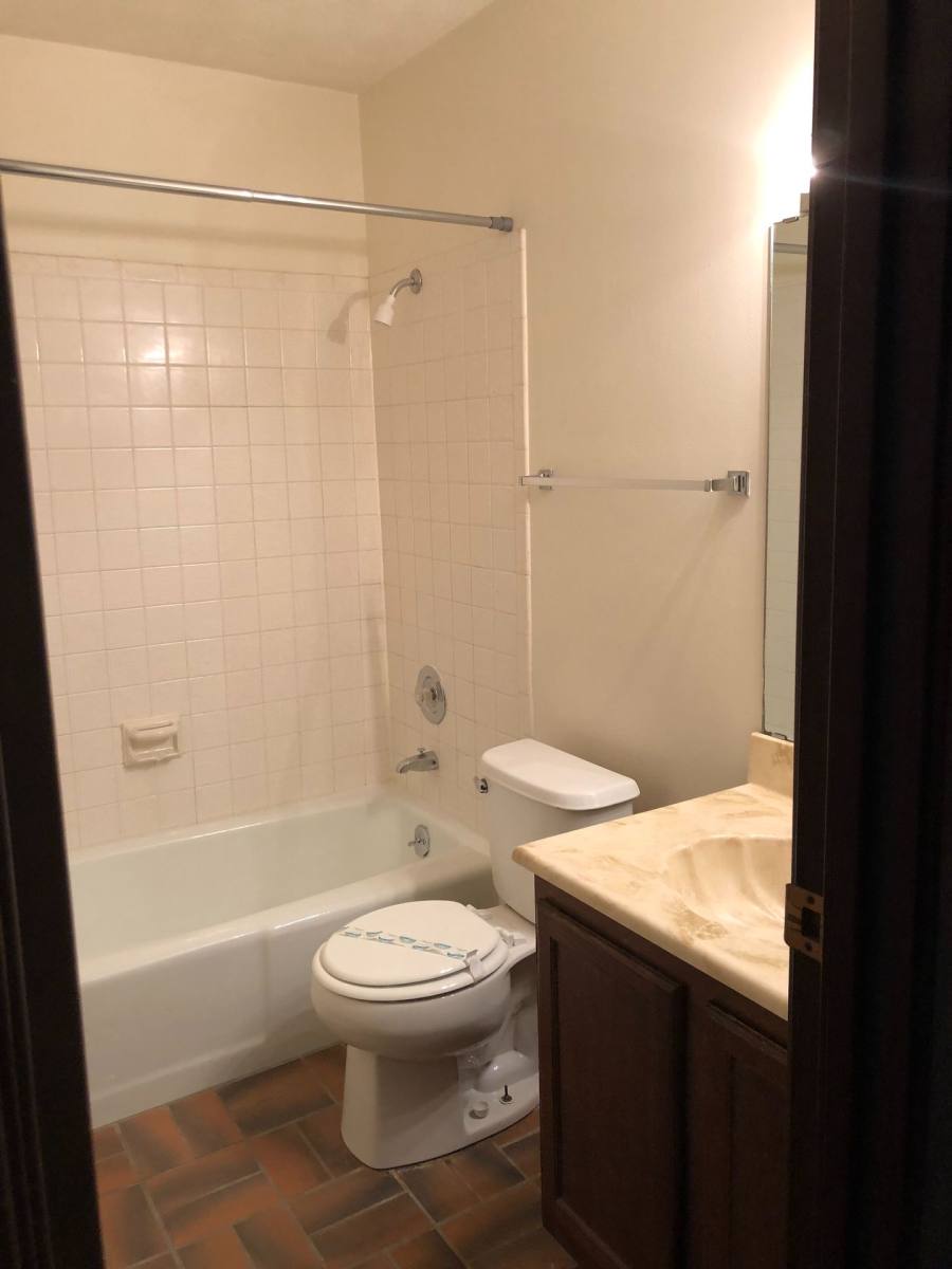 Apartment for rent at 5225 Cleveland Ave, Lincoln, NE 68504