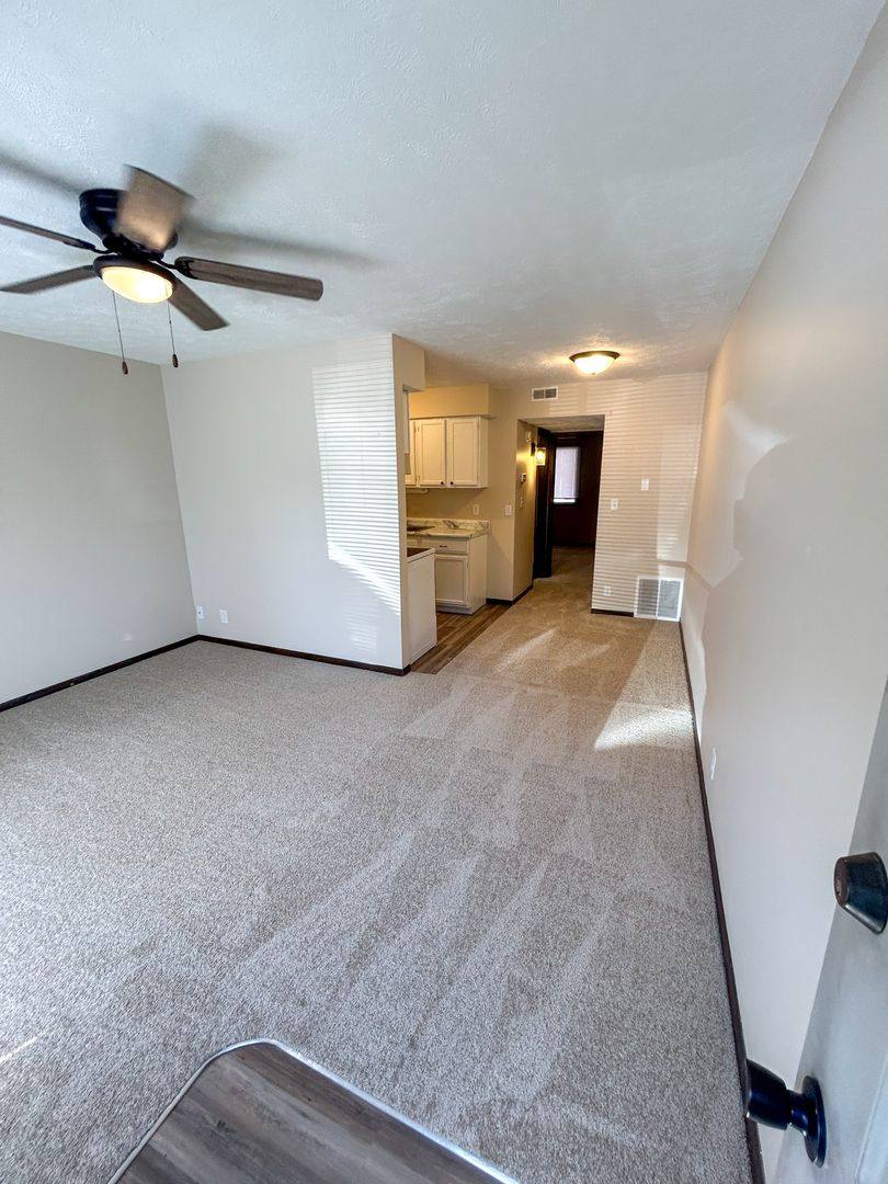 Apartment for rent at 5225 Cleveland Ave, Lincoln, NE 68504