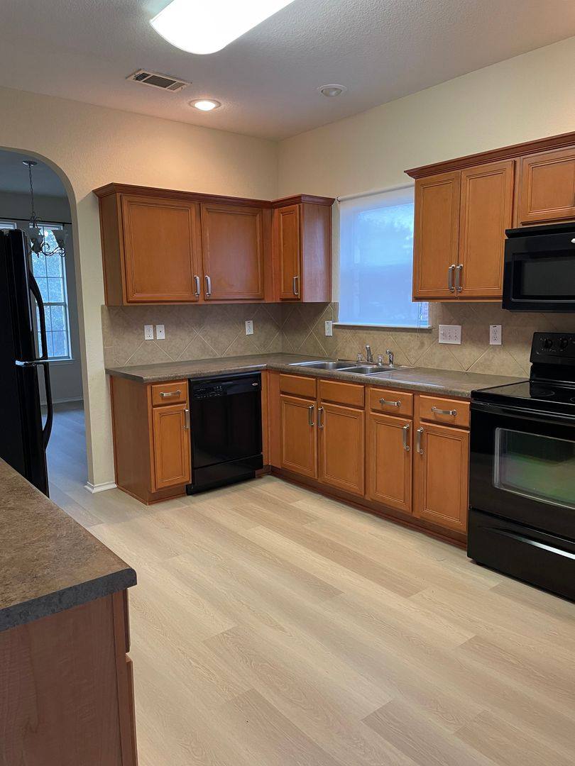 House for rent at 6413 Tierra Dr, Woodway, TX 76712