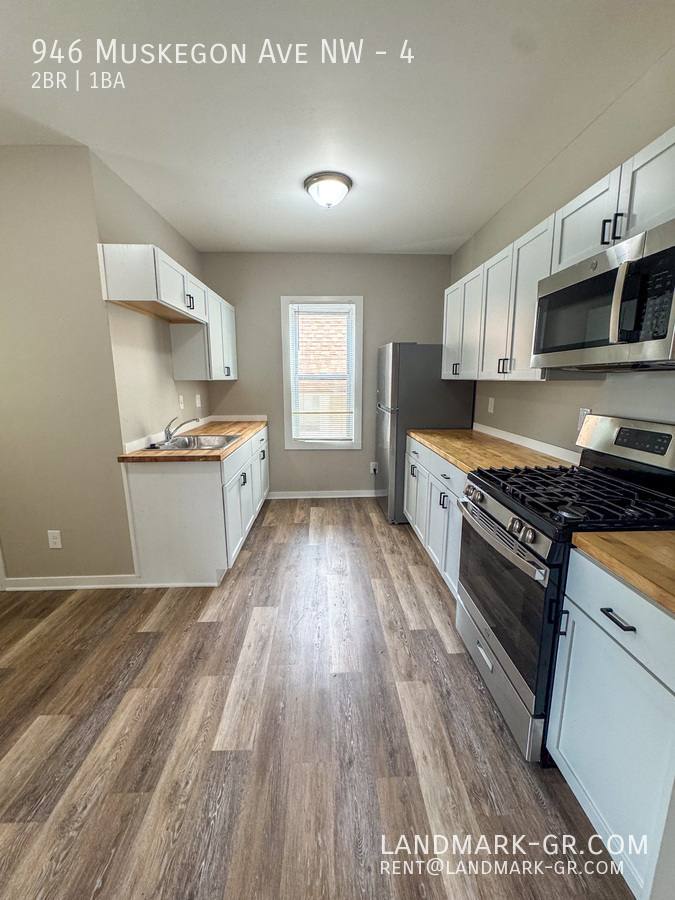 Apartment for rent at 946 Muskegon Ave NW #4, Grand Rapids, MI 49504