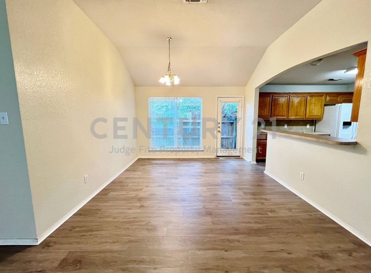 House for rent at 1103 Savage Dr, Denton, TX 76207