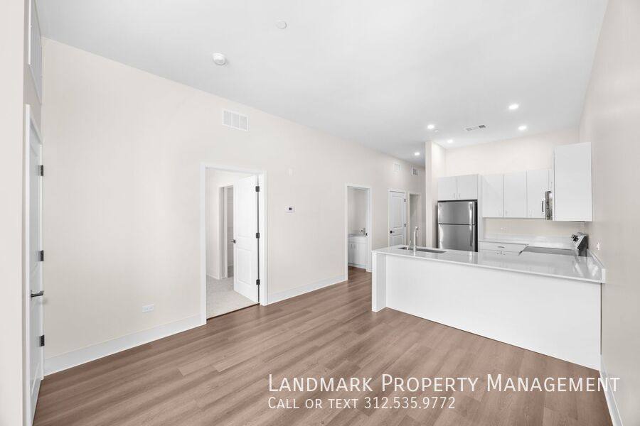 Apartment for rent at 923 S State St #211, Lockport, IL 60441