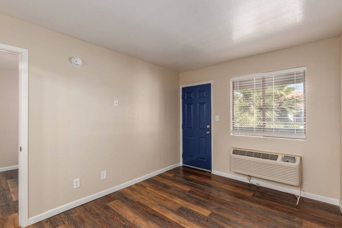 Apartment for rent at 1410 S Country Club Dr, Mesa, AZ 85210
