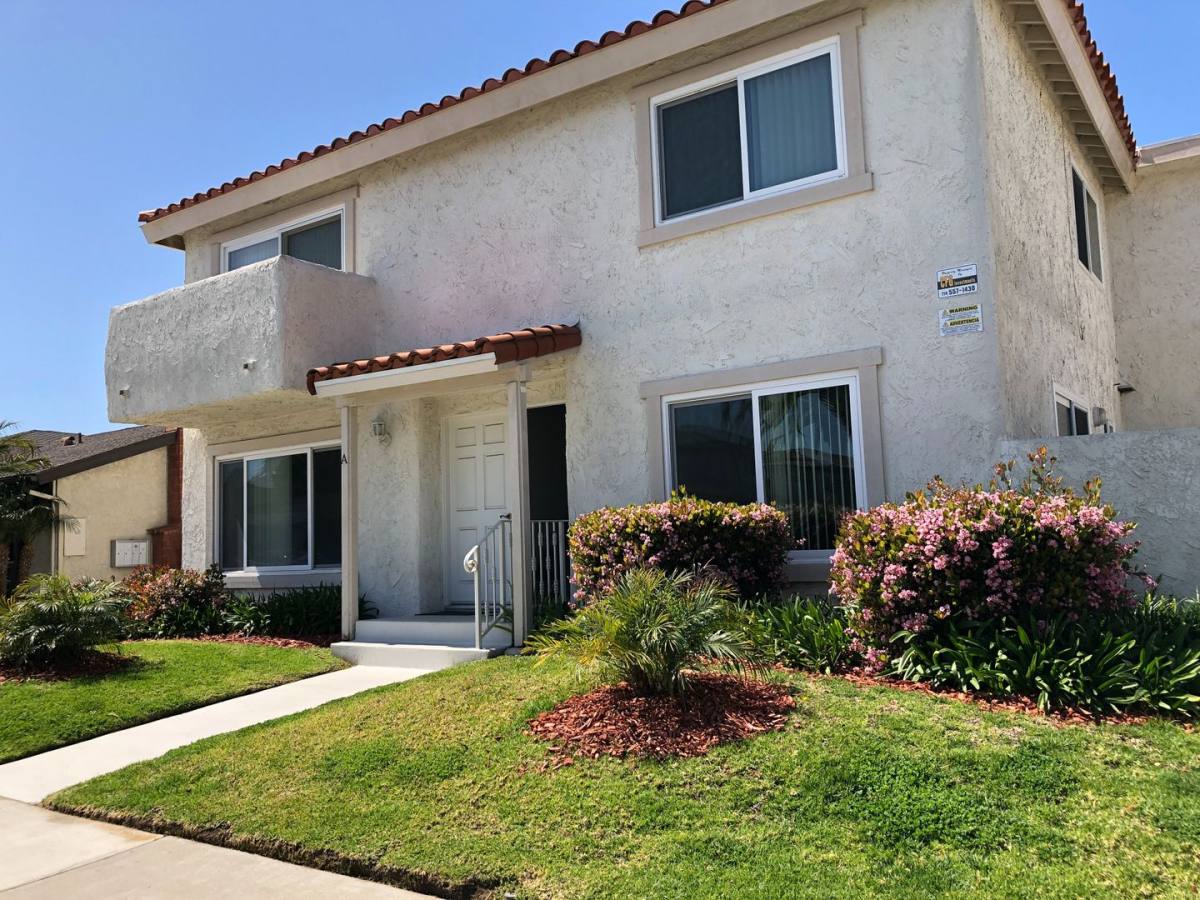 Apartment for rent at 16641 Sims Lane, Huntington Beach, CA 92649