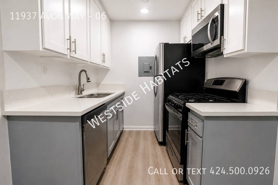 Apartment for rent at 11937 Avon Way #6, Los Angeles, CA 90066