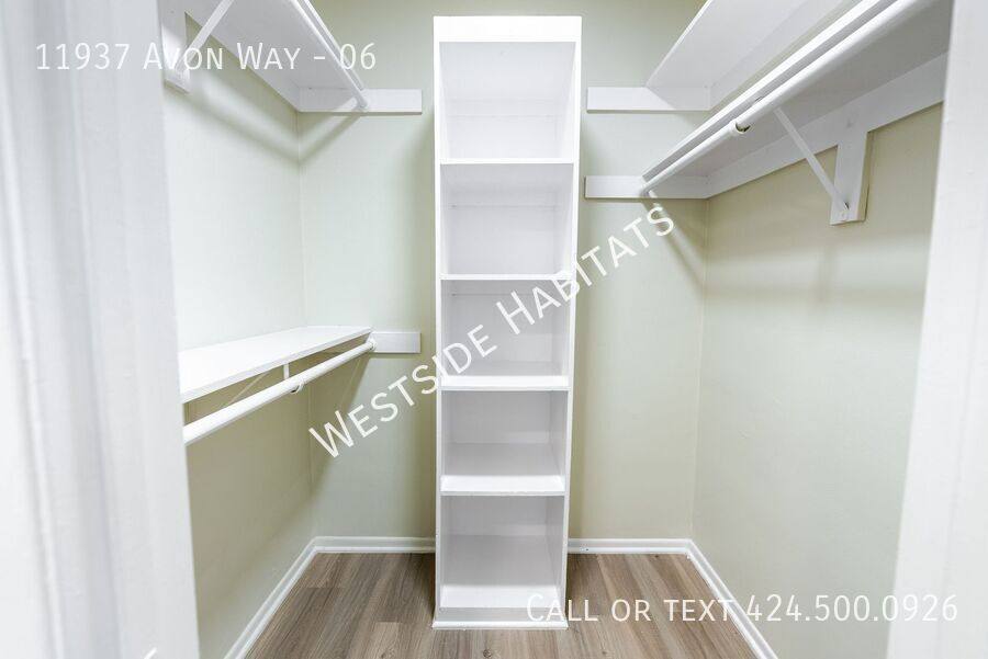 Apartment for rent at 11937 Avon Way #6, Los Angeles, CA 90066