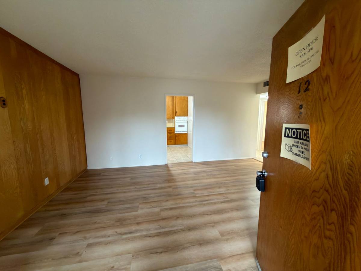 Apartment for rent at 304 E Almond Ave, Orange, CA 92866