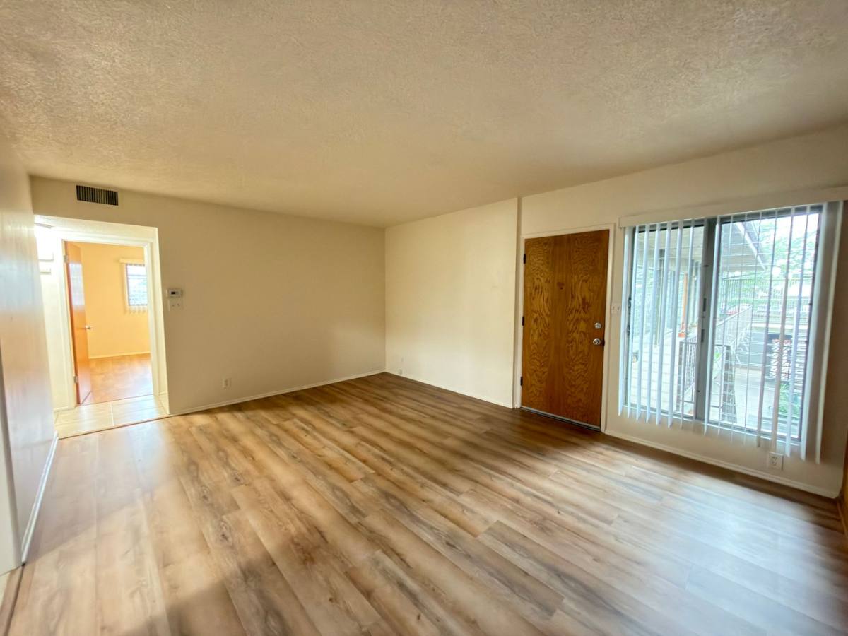Apartment for rent at 304 E Almond Ave, Orange, CA 92866