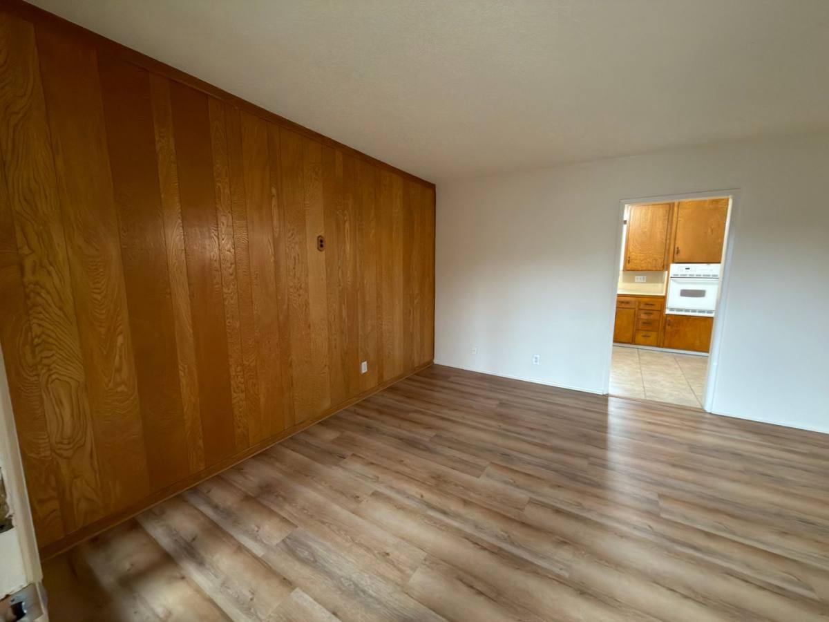 Apartment for rent at 304 E Almond Ave, Orange, CA 92866