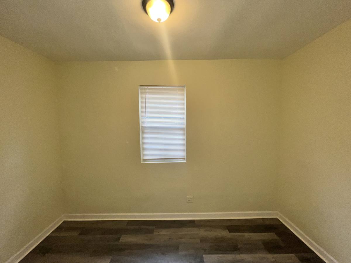 House for rent at 1233 W 71st Place, Chicago, IL 60636