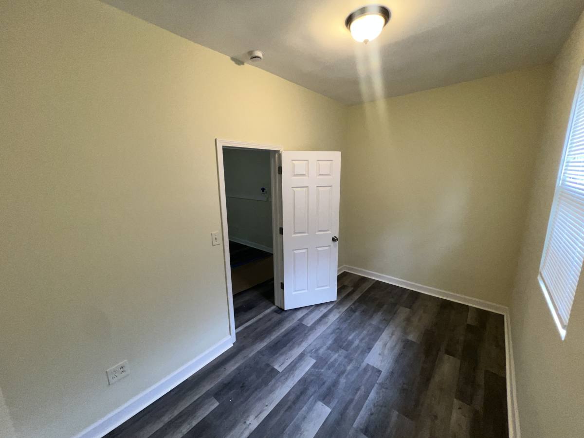 House for rent at 1233 W 71st Place, Chicago, IL 60636