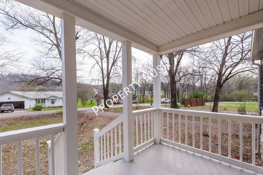 House for rent at 248 E Ave, Flintstone, GA 30725