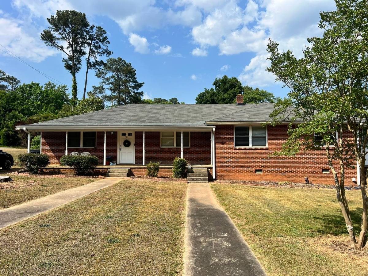 Apartment for rent at 101 Clinton Dr, Anderson, SC 29621