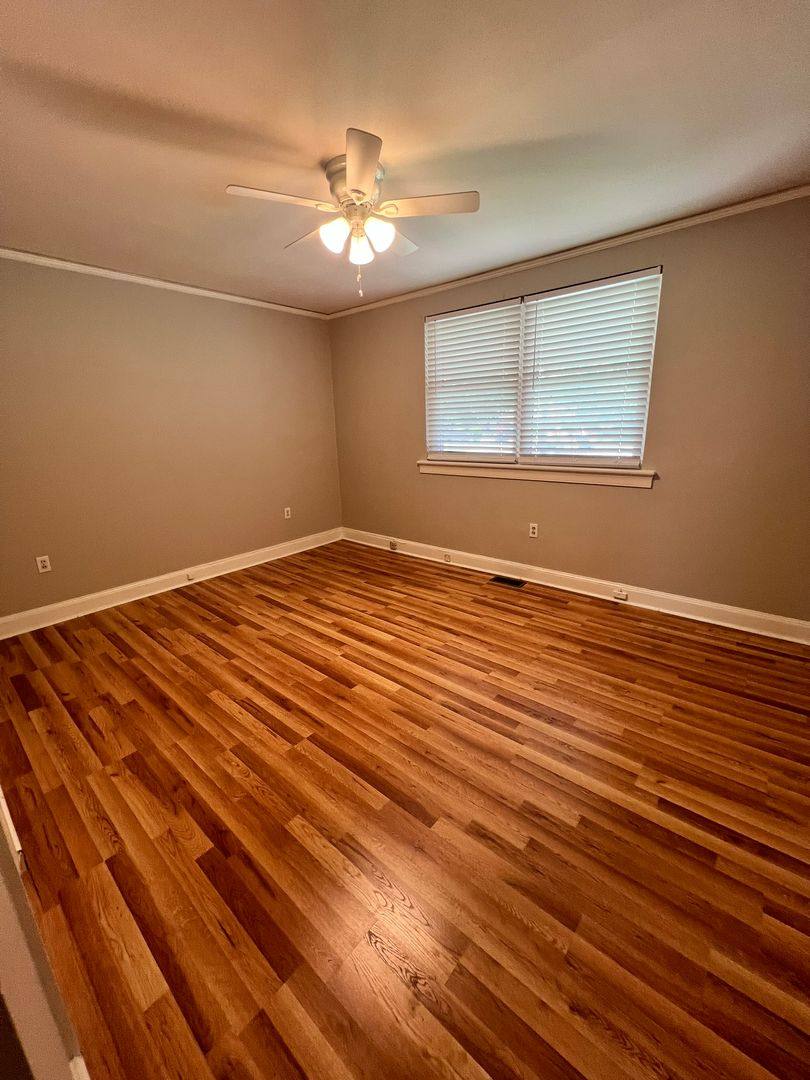 Apartment for rent at 101 Clinton Dr, Anderson, SC 29621