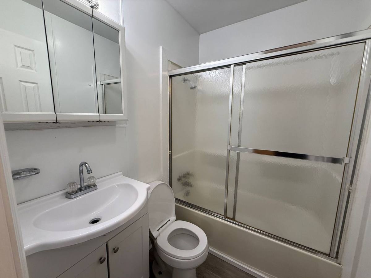 Apartment for rent at 165 Lakewood Dr, Jacksonville, NC 28546