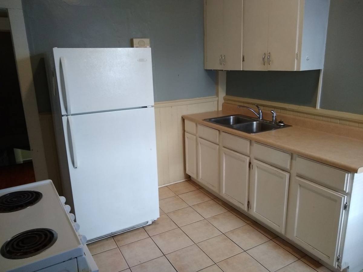Apartment for rent at 1201-1205 1 2 E, Duluth, MN 55805