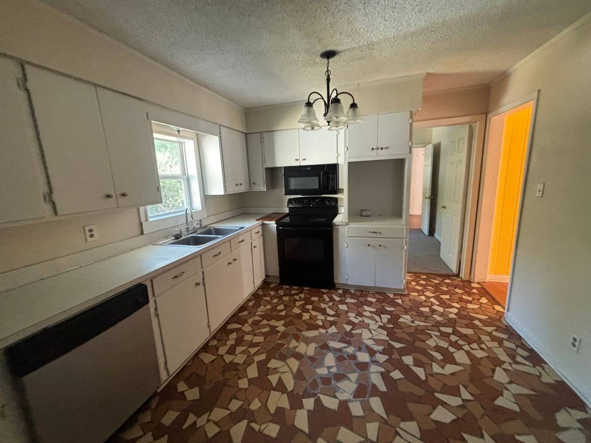 House for rent at 116 Moss Oak Dr, Valdosta, GA 31601