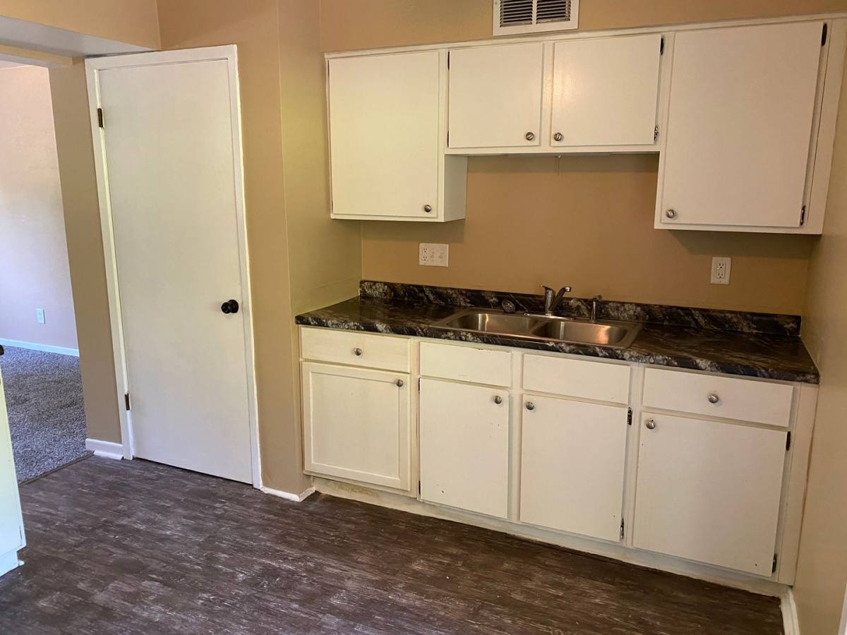 Apartment for rent at 8909 35th St W, Rock Island, IL 61201