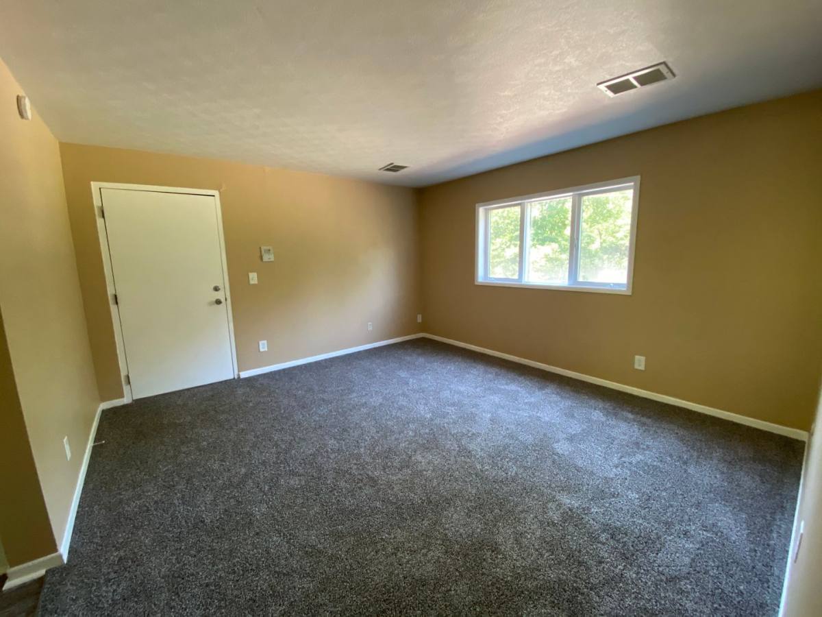 Apartment for rent at 8909 35th St W, Rock Island, IL 61201