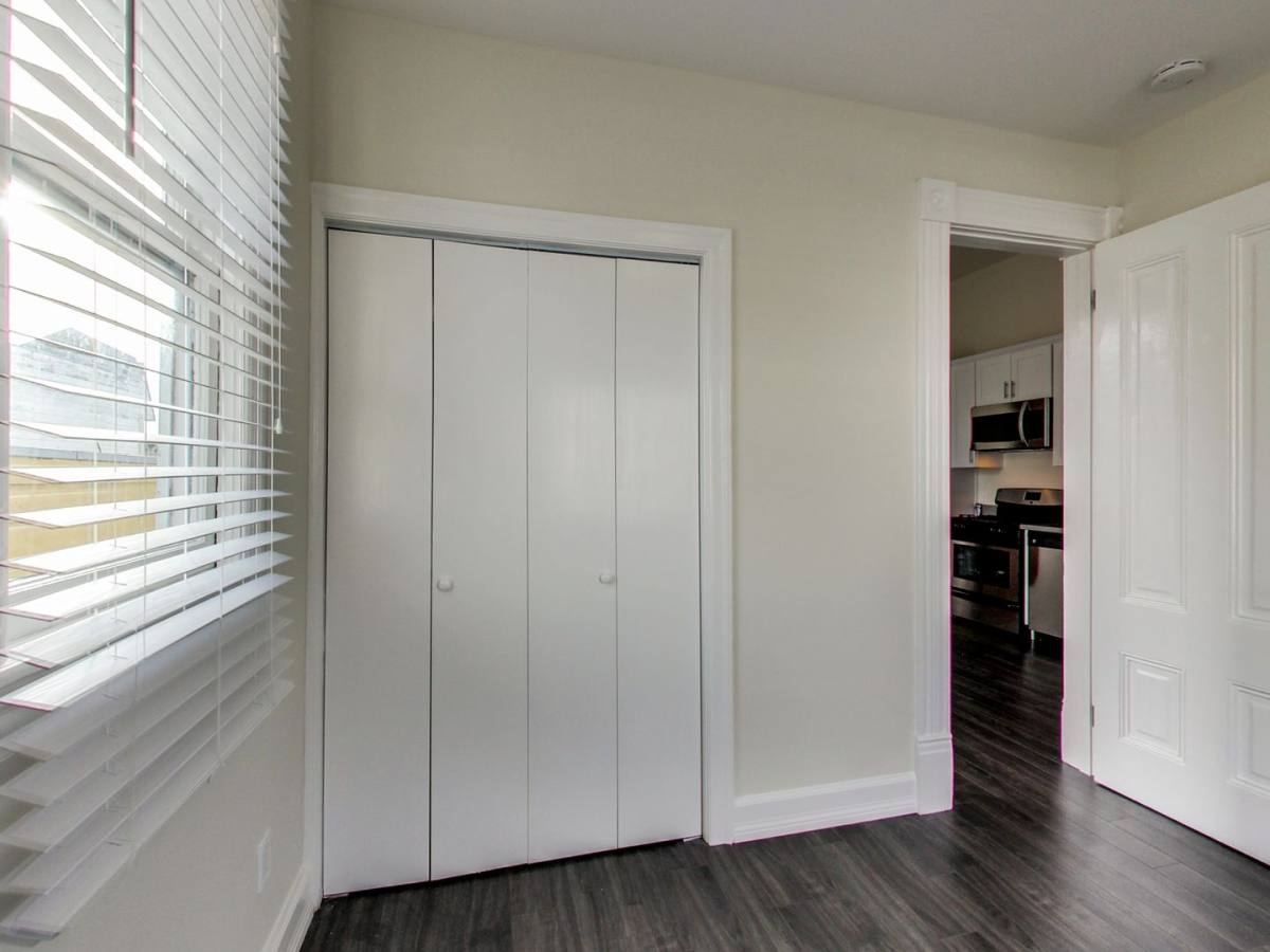 Apartment for rent at 692B Haight St, San Francisco, CA 94117
