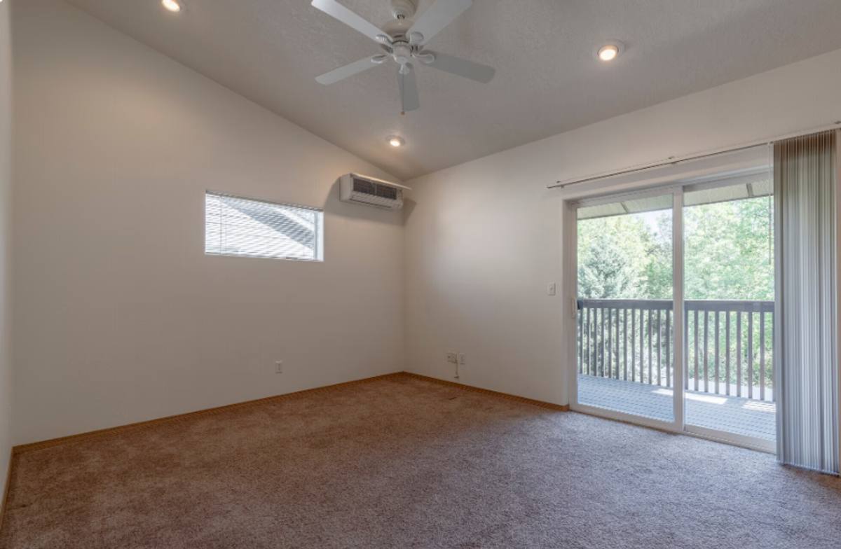 Apartment for rent at 353-367 8th St, Independence, OR 97351