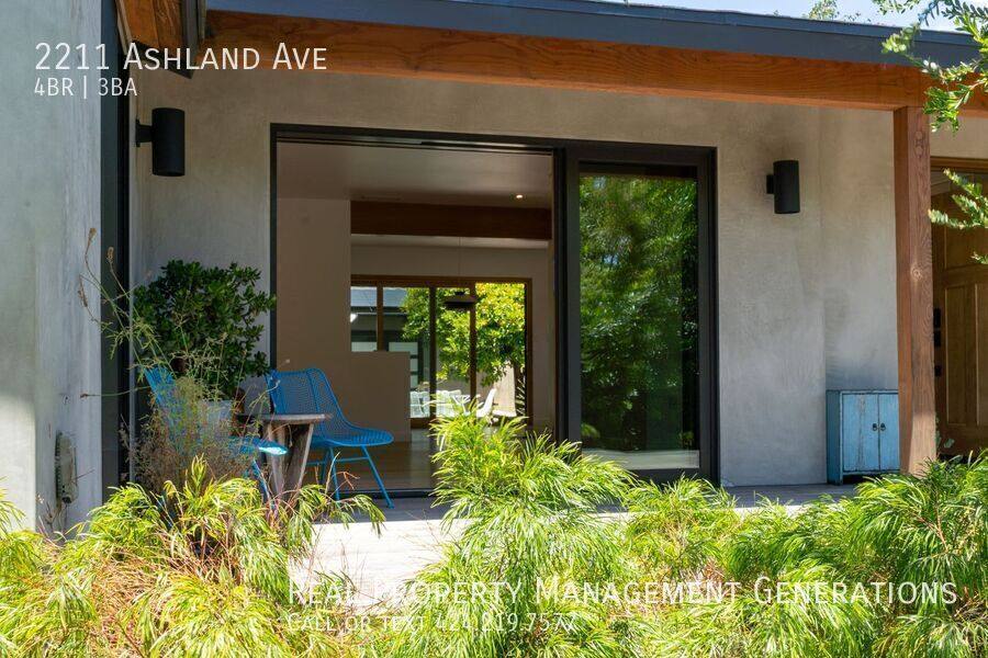 House for rent at 2211 Ashland Ave, Santa Monica, CA 90405