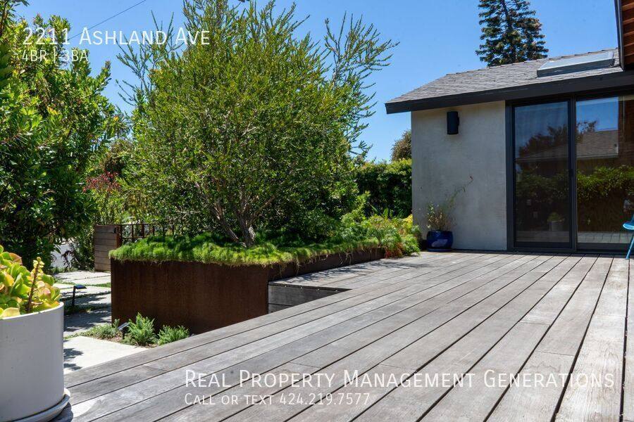 House for rent at 2211 Ashland Ave, Santa Monica, CA 90405