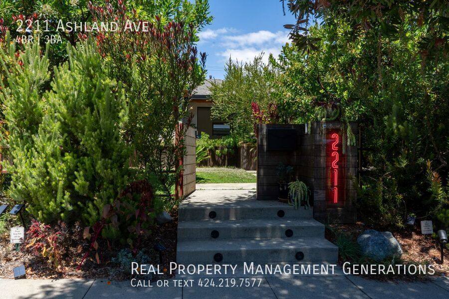 House for rent at 2211 Ashland Ave, Santa Monica, CA 90405