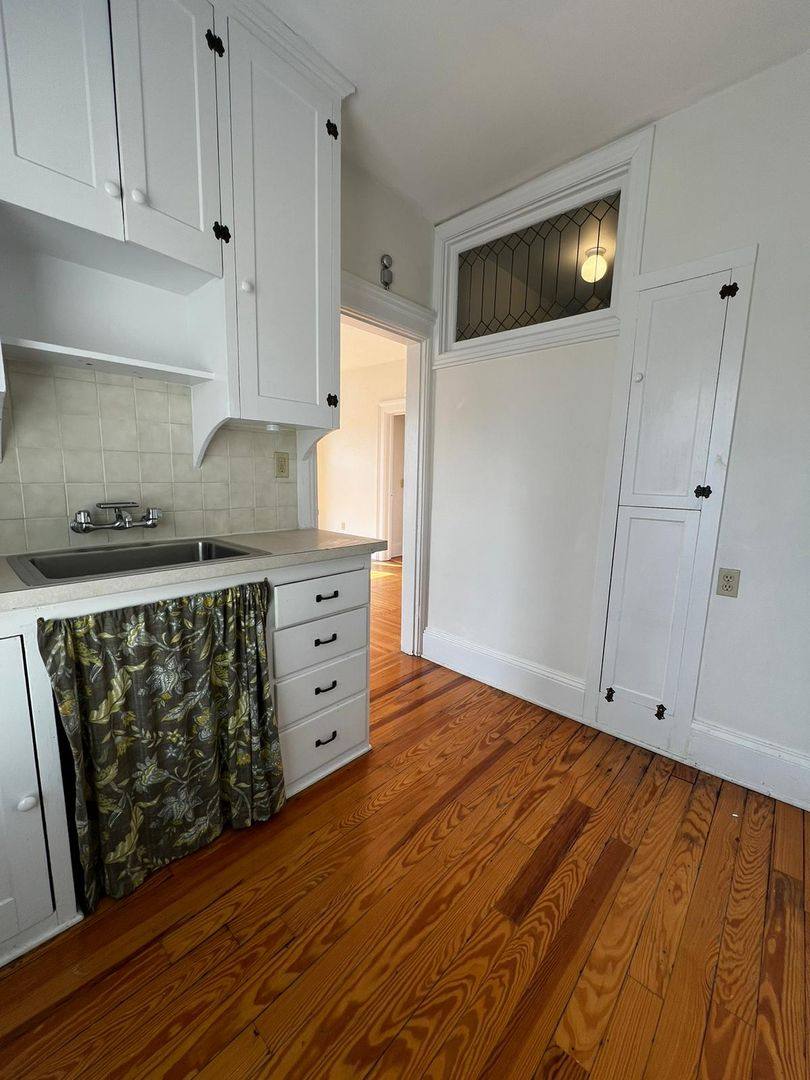 Apartment for rent at 111 N Normal St, Ypsilanti, MI 48197