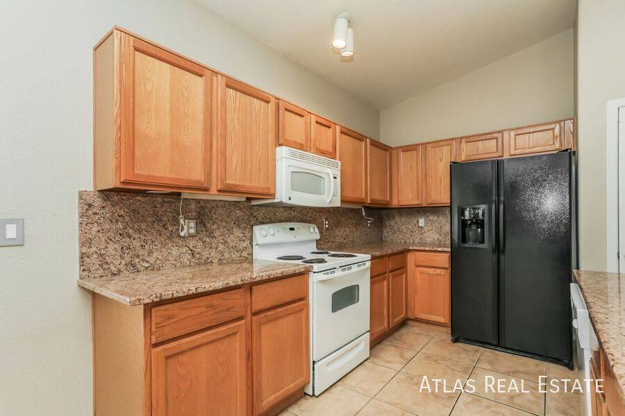 House for rent at 9005 N Silver Moon Way, Tucson, AZ 85743
