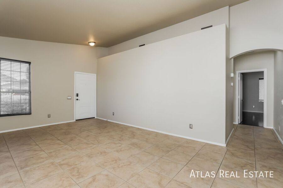 House for rent at 9005 N Silver Moon Way, Tucson, AZ 85743