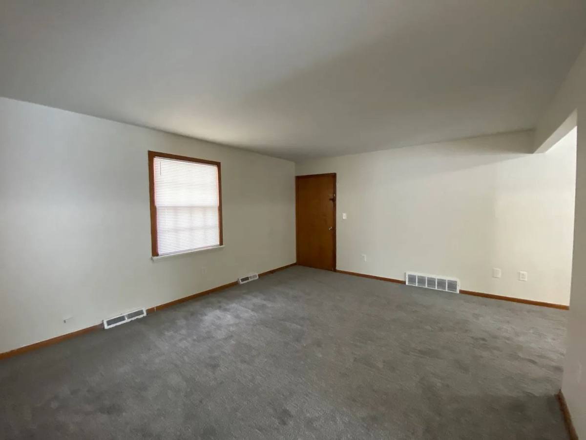 6772 Circle Dr, Madison, OH 44057 - Apartment for Rent