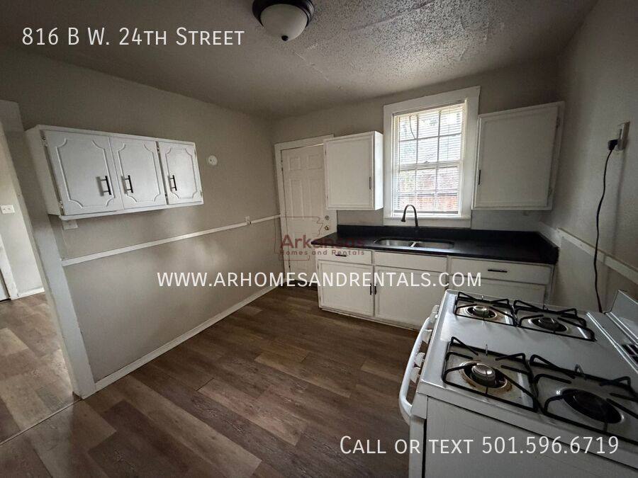 Apartment for rent at 816 B W 24th St, North Little Rock, AR 72114
