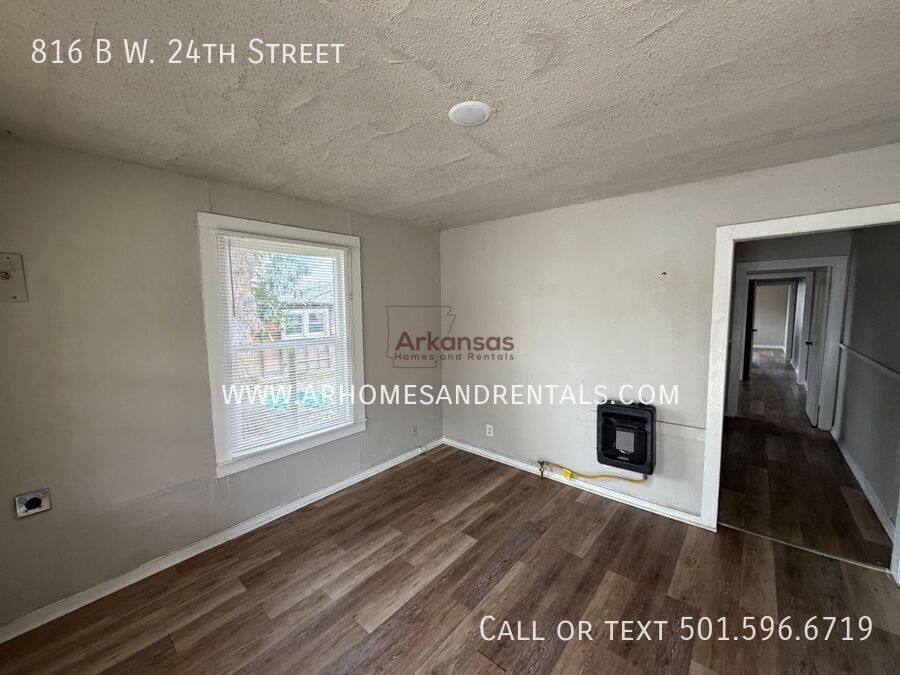 Apartment for rent at 816 B W 24th St, North Little Rock, AR 72114