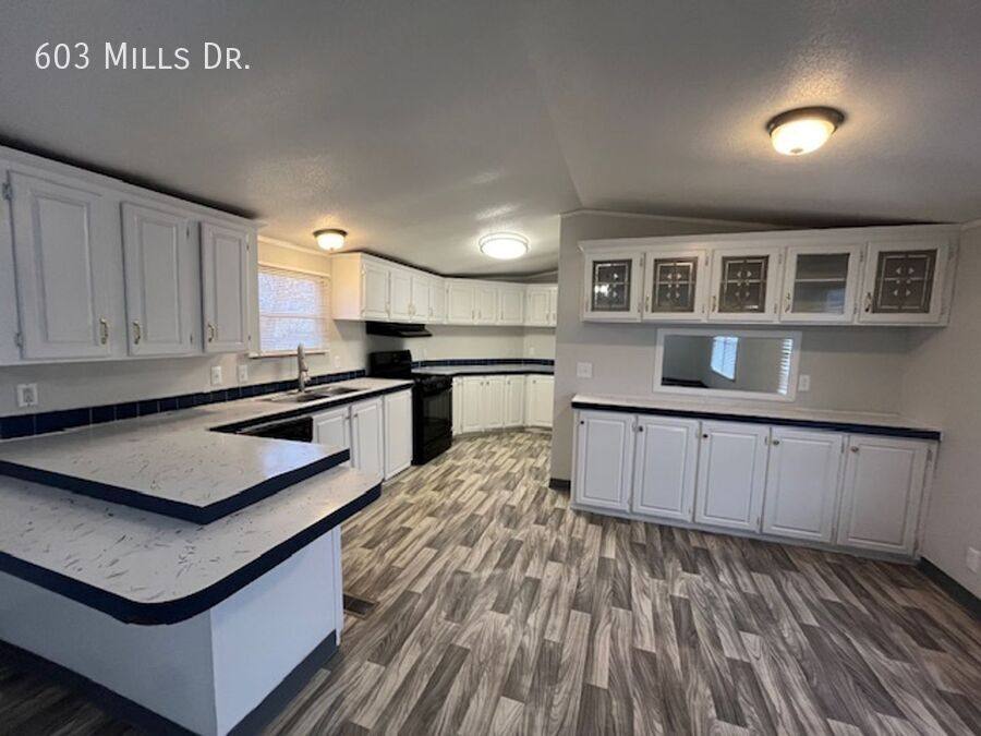 603 Mills Dr, Towanda, KS 67144 - House for Rent