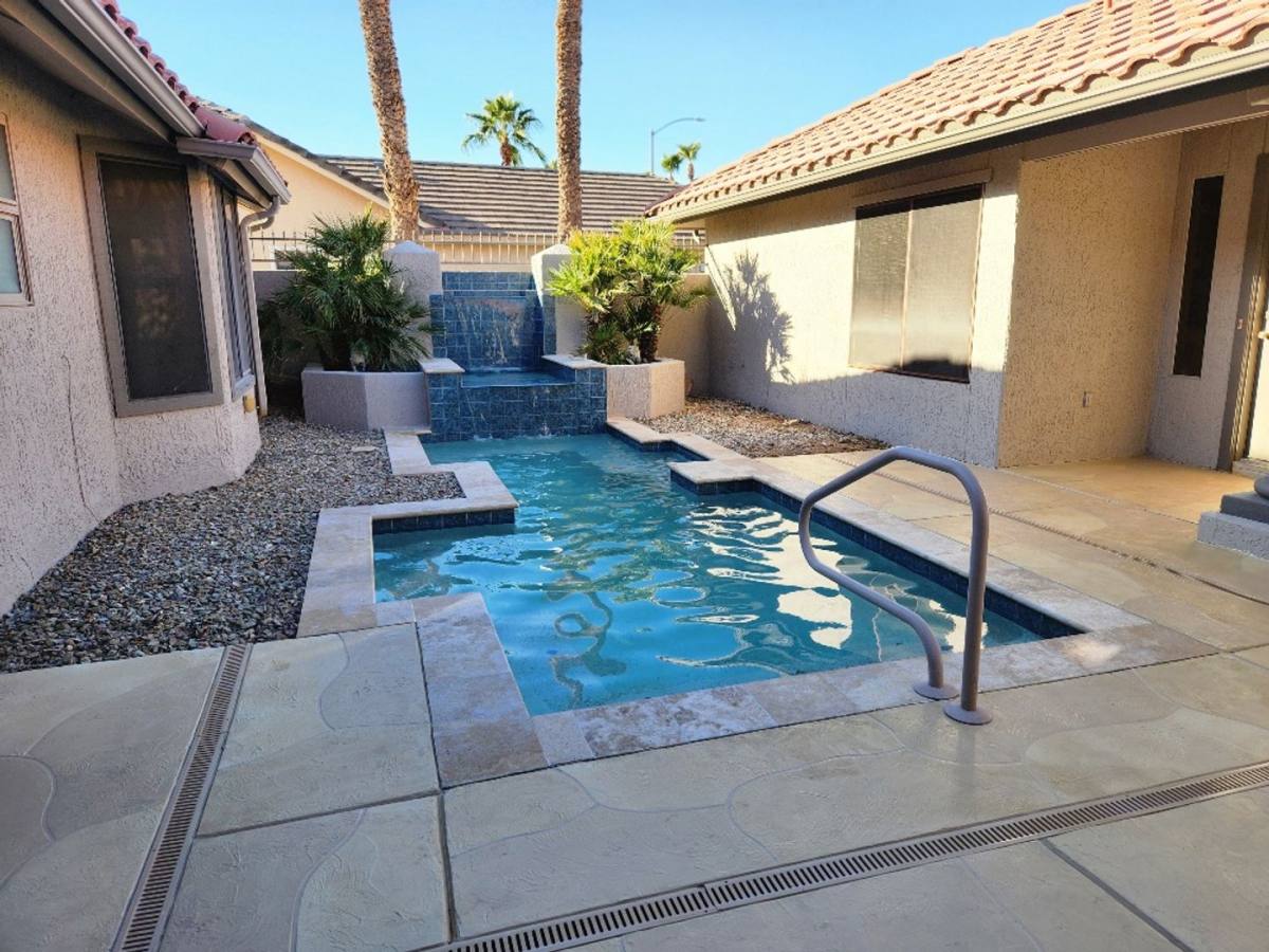 House for rent at 13315 W Crown Ridge Dr, Sun City West, AZ 85375