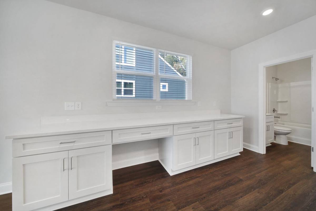 Townhouse for rent at 2432 Arty Ave, Charlotte, NC 28208