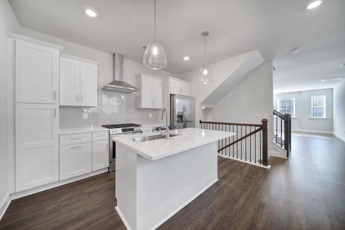 Townhouse for rent at 2432 Arty Ave, Charlotte, NC 28208