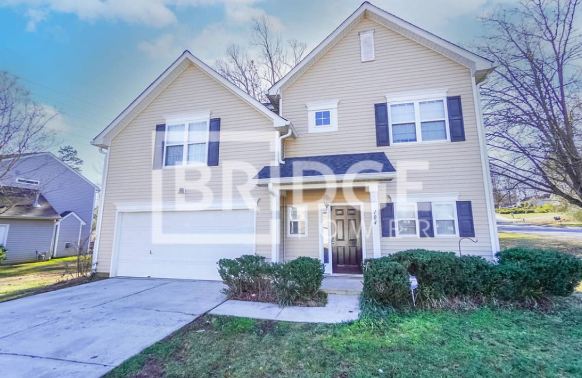 House for rent at 104 Hampshire Dr, Mooresville, NC 28115