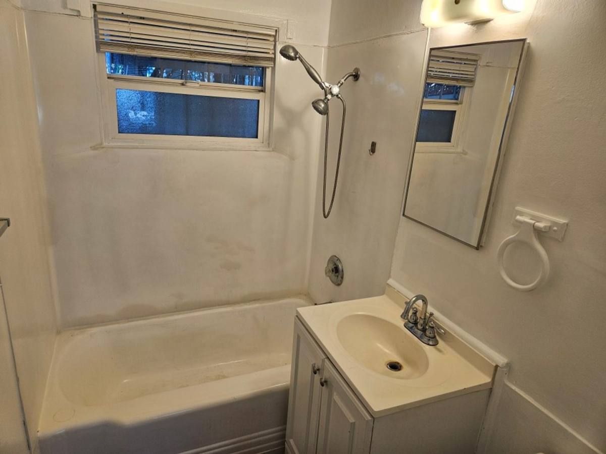 Apartment for rent at 5218-5224 Imperial Ave, San Diego, CA 92114