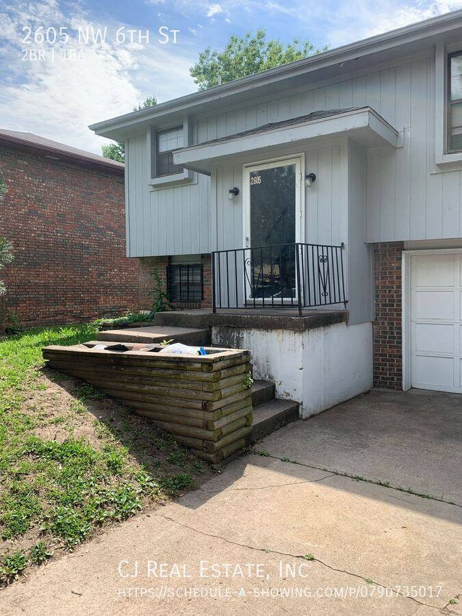 House for rent at 2605 NW 6th St, Blue Springs, MO 64014